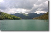 Fotografie Altro - Altro - Luci e ombre sul Lago Brugneto