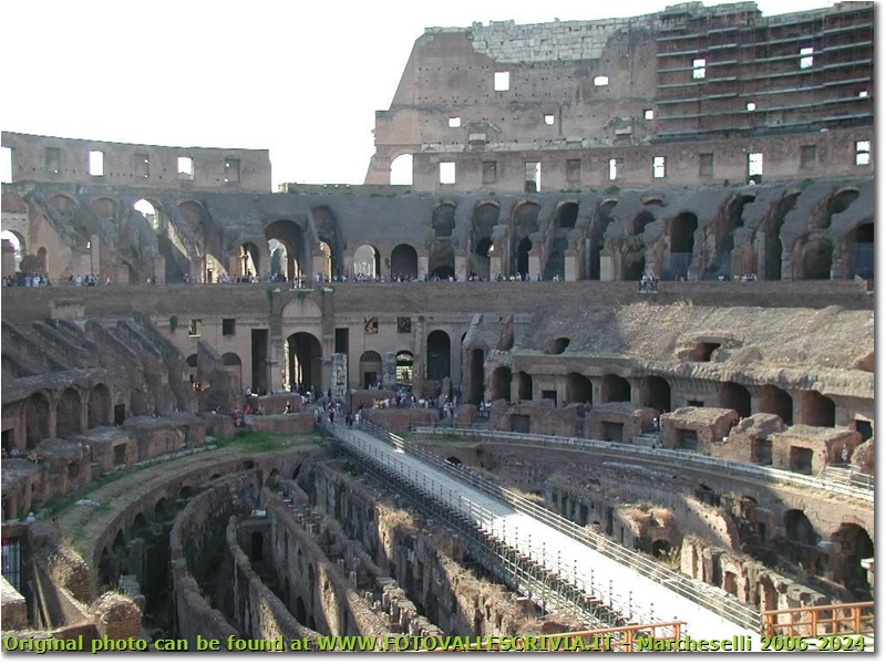 Roma: Colosseo - Altro - 2004 - Paesi - Foto varie - Olympus Camedia 3000