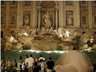  Roma: Fontana di Trevi di notte - Altro - 2004 - Paesi - Foto varie - Voto: Non  - Last Visit: 14/1/2022 0.48.43 