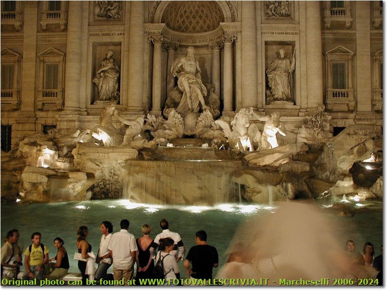 Roma: Fontana di Trevi di notte - Altro - 2004 - Paesi - Foto varie - Olympus Camedia 3000