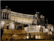  Roma: Vittoriano di notte - Altro - 2004 - Paesi - Foto varie - Voto: Non  - Last Visit: 22/4/2023 3.39.30 