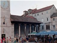  Trogir: Piazzetta - Altro - 2004 - Paesi - Foto varie - Voto: Non  - Last Visit: 16/10/2021 12.9.55 