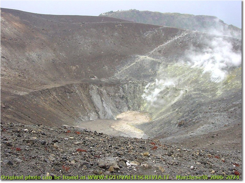 Il cratere di Vulcano - Altro - 2003 - Panorami - Foto varie - Olympus Camedia 3000