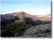 Fotografie Altro - Panorami - Liguria di Ponente: il castello dell'Aquila d'Arroscia