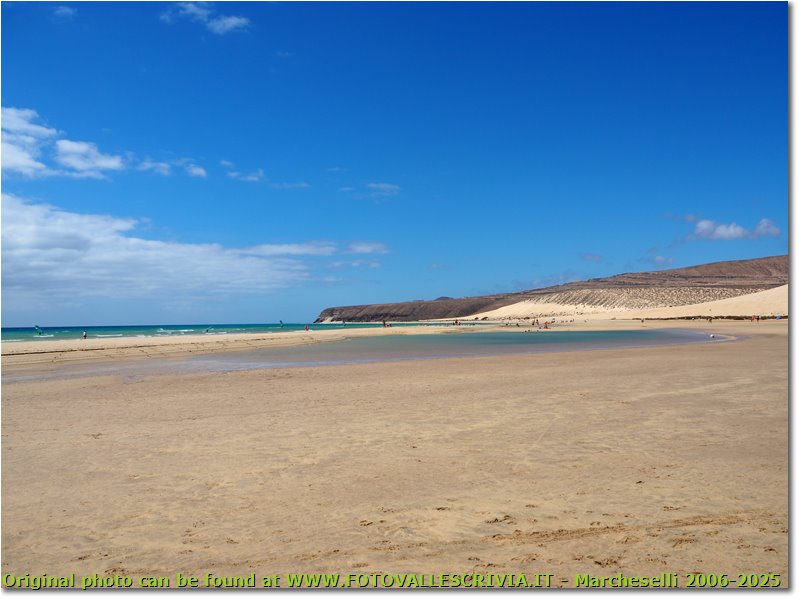 Ebbing tide at Sotavento beach