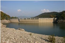  La diga della Busalletta: una delle riserve idriche per la sete di Genova - Busalla&Ronco Scrivia - 2009 - Landscapes - Winter - Voto: Non  - Last Visit: 17/2/2024 23.18.27 