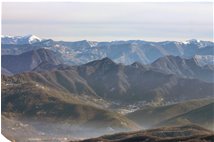  Pietrafraccia: sullo sfondo la catena dei Monti Liguri dal Carmo all’Antola - Busalla&Ronco Scrivia - 2009 - Landscapes - Winter - Voto: Non  - Last Visit: 26/9/2023 1.18.28 
