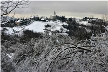  Ghiaccio e neve a Fraconalto - Busalla&Ronco Scrivia - 2006 - Panorami - Inverno - Voto: 10   - Last Visit: 24/9/2023 18.22.31 