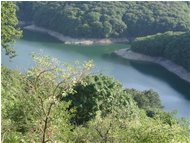  Il lago della Busalletta in agosto 2001 estate secca - Busalla&Ronco Scrivia - <2001 - Panorami - Estate - Voto: 8    - Last Visit: 16/10/2021 18.29.41 