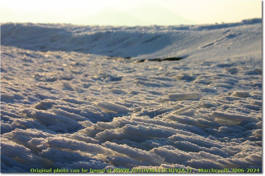 Crocchette di ghiaccio e neve - Busalla&Ronco Scrivia - 2013 - Altro - Inverno - Canon EOS 300D