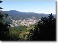 Foto Busalla&Ronco Scrivia - Paesi - Busalla, il Monte Leco e lontano il Monte Tobbio