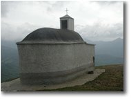Fotografie Busalla&Ronco Scrivia - Paesi - Chapel on the top of M. Alpe