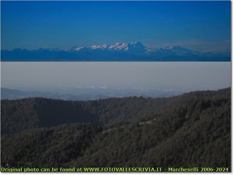Alpe Porale: oltre le nebbie e le foschie evidenziate le Alpi dal Cervino a Rosa - Busalla&Ronco Scrivia - 2014 - Panorami - Foto varie - Canon Ixus 980 IS
