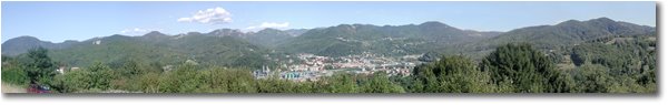 Fotografie Busalla&Ronco Scrivia - Panorami - Busalla tra Monte Reale e M. Vittoria vista da Cascine