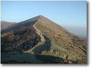 Fotografie Busalla&Ronco Scrivia - Panorami - Il Monte Porale nel secco di inizio inverno 2002