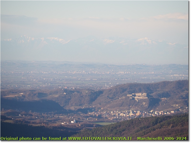 Il forte di gavi e le alpi dal castello di  Fraconalto - Busalla&Ronco Scrivia - 2019 - Panorami - Inverno - Olympus OM-D E-M10 Mark III