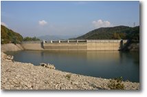 Fotografie Busalla&Ronco Scrivia - Panorami - La diga della Busalletta: una delle riserve idriche per la sete di Genova