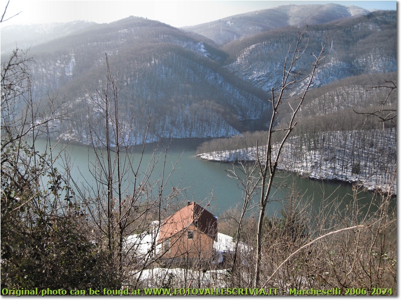 Lago Busalletta d'inverno - Busalla&Ronco Scrivia - 2010 - Panorami - Inverno - Canon Ixus 980 IS