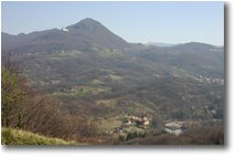 Foto Casella - Panorami - Ancora un Monte Maggio, a fine inverno 