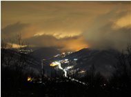  Luci e nebbia notturne con neve, Orero - Casella - 2021 - Panorami - Inverno - Voto: Non  - Last Visit: 24/6/2022 20.55.54 