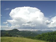  Nuvola temporalesca sopra Monte Maggio e Casella - Casella - <2001 - Panorami - Estate - Voto: Non  - Last Visit: 28/8/2022 21.6.11 