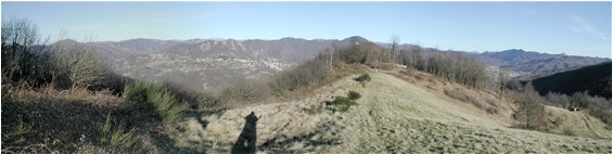  Panoramica su Savignone e Casella dal M. Capellino - Casella - 2002 - Panorami - Inverno - Voto: Non  - Last Visit: 15/11/2022 2.51.29 