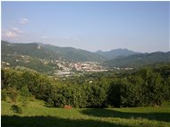  Valle Scrivia a Casella: un raro tratto pianeggiante nel fondovalle - Casella - 2005 - Panorami - Estate - Voto: Non  - Last Visit: 5/10/2023 18.53.18 