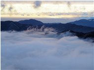  Mare di nebbie e mar ligure - Crocefieschi&Vobbia - 2021 - Landscapes - Winter - Voto: Non  - Last Visit: 13/4/2024 18.45.52 