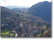 Foto Crocefieschi&Vobbia - Paesi - Il paese di Crocefischi, salendo al M. Castello
