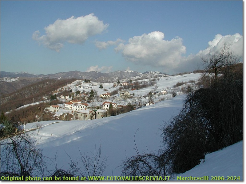 Alture di Crocefieschi con neve - Crocefieschi&Vobbia - 2004 - Panorami - Inverno - Olympus Camedia 3000