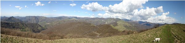  Ancora una panoramica dal Monte Proventino - Crocefieschi&Vobbia - 2005 - Panorami - Estate - Voto: Non  - Last Visit: 24/9/2023 17.45.49 