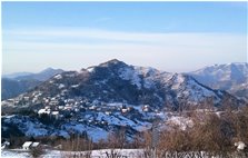  Crocefieschi: i   cianelli   del Monte Castello  - Crocefieschi&Vobbia - 2012 - Panorami - Inverno - Voto: Non  - Last Visit: 20/10/2022 5.13.42 