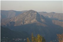  Il monte Cravì domina Vobbia - Crocefieschi&Vobbia - 2006 - Panorami - Inverno - Voto: Non  - Last Visit: 25/9/2023 16.52.38 