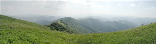  Panorama verso ovest dal Monte Buio - Crocefieschi&Vobbia - <2001 - Panorami - Estate - Voto: 8    - Last Visit: 20/5/2022 11.43.18 