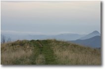 Foto Crocefieschi&Vobbia - Panorami - Percorso di crinale: a sera l’assalto delle nebbie