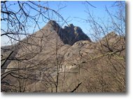 Foto Crocefieschi&Vobbia - Panorami - Uno sguardo alle Rocche del Reopasso