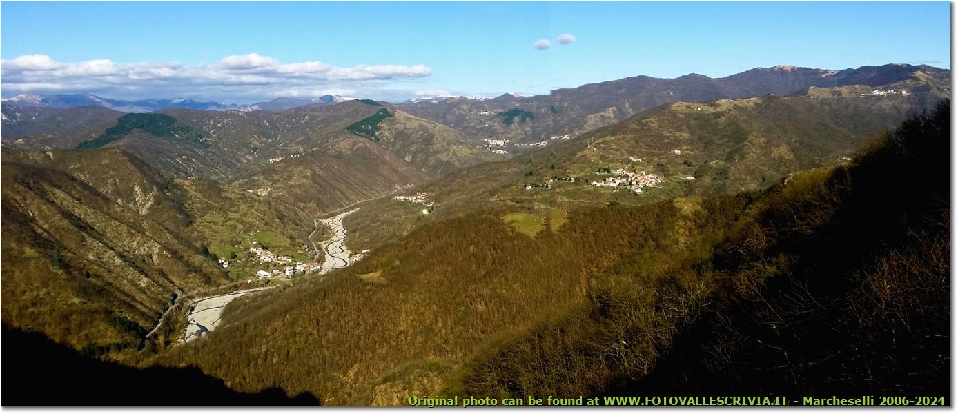 Valle Vobbia, e in lontananza la catena dei Monti Liguri - Crocefieschi&Vobbia - 2019 - Panorami - Inverno - Olympus OM-D E-M10 Mark III