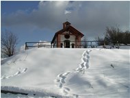  Chapel near Crebaia - Crocefieschi&Vobbia - 2004 - Villages - Winter - Voto: 7,33 - Last Visit: 25/9/2023 17.45.4 