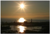  Backlight: harbor and lighthouse - Genoa - 2004 - Landscapes - Other - Voto: Non  - Last Visit: 13/4/2024 20.5.42 