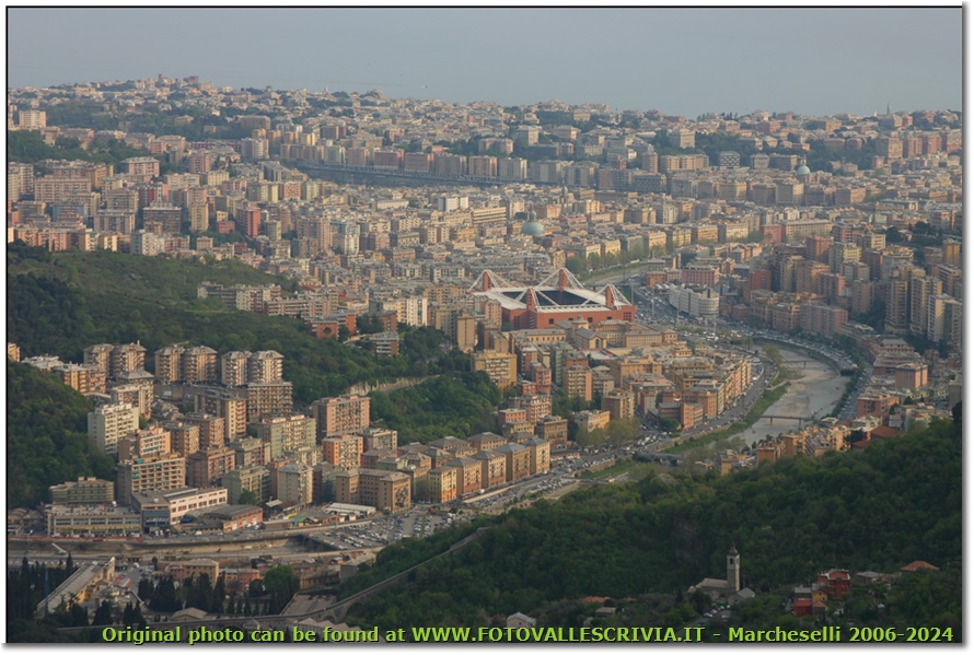 Lo stadio L. Ferraris e Marassi - Genova - 2004 - Paesi - Foto varie - Canon EOS 300D