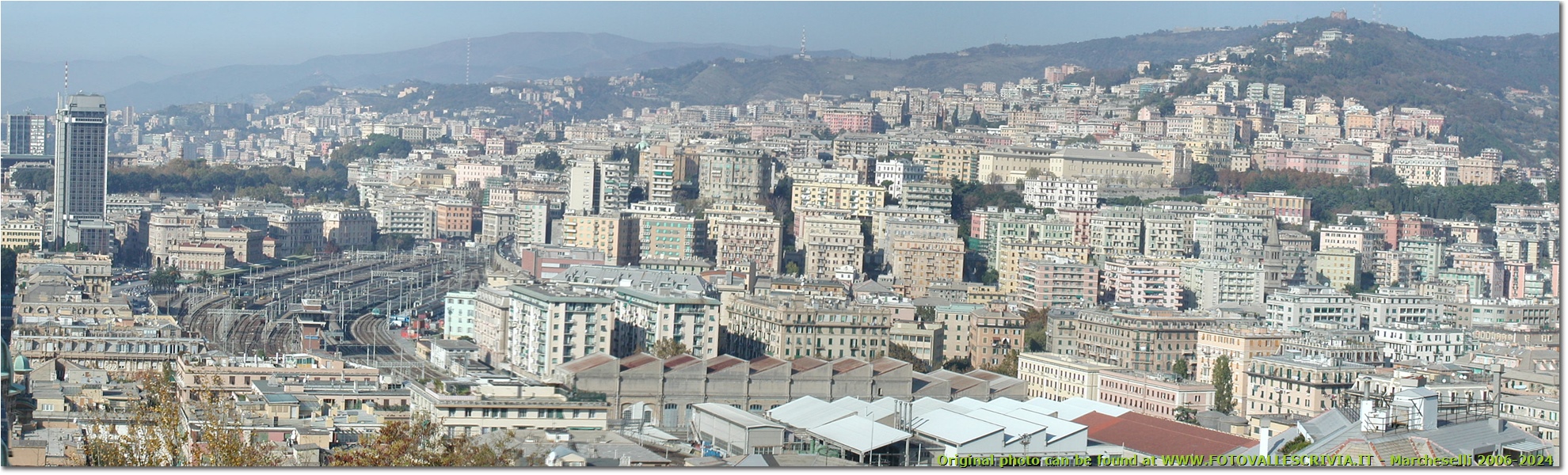 Panorama dalla facoltà di Ingegneria: la stazione di Genova Brignole e Oregina - Genova - 2005 - Paesi - Foto varie - Olympus Camedia 3000