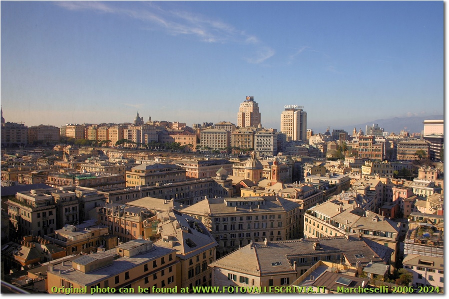 Panorama verso Via XX Settembre e Carignano dal 16mo piano - Genova - 2007 - Paesi - Foto varie - Canon EOS 300D
