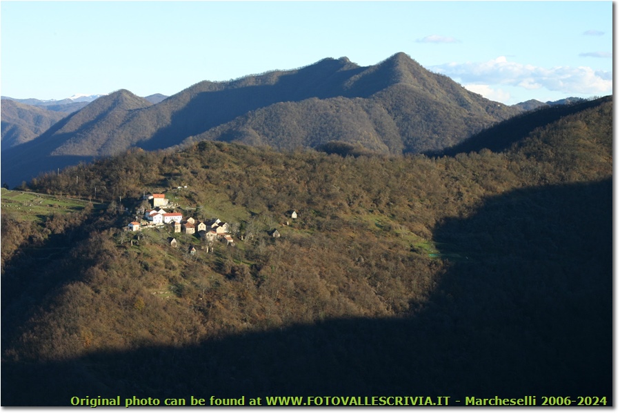Monte Bano e frazione Fregaiasse di Montoggio - Montoggio - 2006 - Paesi - Inverno - Canon EOS 300D