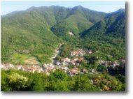 Foto Montoggio - Paesi - Montoggio dal Castello