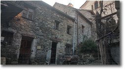 Fotografie Montoggio - Paesi - Presepe di Pentema: parcheggio per asini