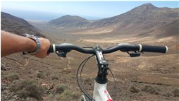  Mountain bike: to Cofete Beach - Other - 2016 - Landscapes - Other - Voto: Non  - Last Visit: 2/6/2024 16.55.19 