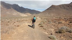  Mountain bike: to Cofete Beach - Other - 2016 - Landscapes - Other - Voto: Non  - Last Visit: 28/3/2024 14.29.44 