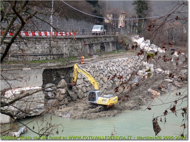 Lavori di consolidamento argine Scrivia, a Ponte di Savignone - Savignone - 2017 - Altro - Inverno - Canon Ixus 980 IS