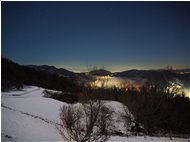  Panorama innevato notturno verso i forti di Genova - Savignone - 2022 - Fiori&Fauna - Inverno - Voto: Non  - Last Visit: 18/9/2023 22.28.39 