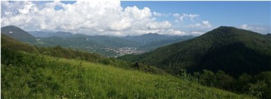  Casella: sullo sfondo la Catena dei Monti Liguri - Savignone - 2020 - Landscapes - Summer - Voto: Non  - Last Visit: 25/9/2023 4.40.3 